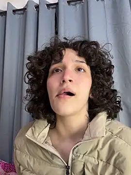 Snapshot of TeensNews18 chatting on February 19, 12:18 am TeensNews18 online show from February 19, 12:18 am