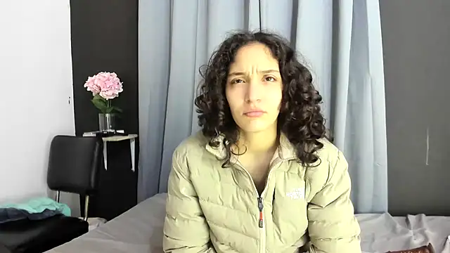 Snapshot of TeensNews18 chatting on November 20, 11:33 am TeensNews18 online show from November 20, 11:33 am