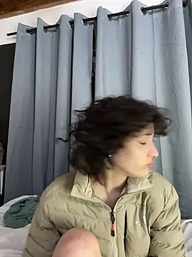 Snapshot of TeensNews18 chatting on February 18, 11:39 am TeensNews18 online show from February 18, 11:39 am