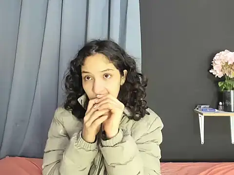 Snapshot of TeensNews18 chatting on November 6, 11:14 am TeensNews18 online show from November 6, 11:14 am