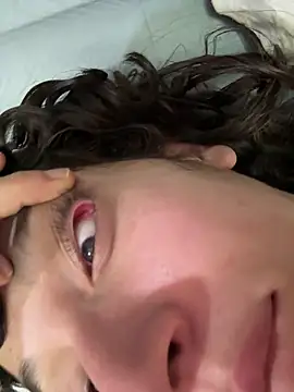 TeensNews18 online show from April 6, 11:06 pm