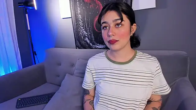 flower smith  online show from November 11, 11:38 am