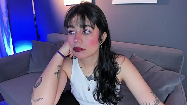 flower smith  online show from November 20, 11:44 am