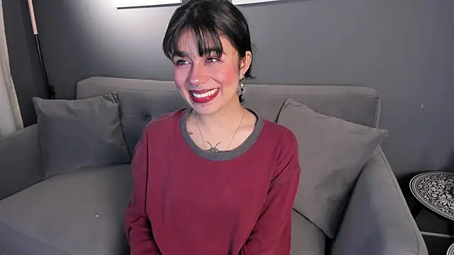 flower smith  online show from November 22, 12:04 pm