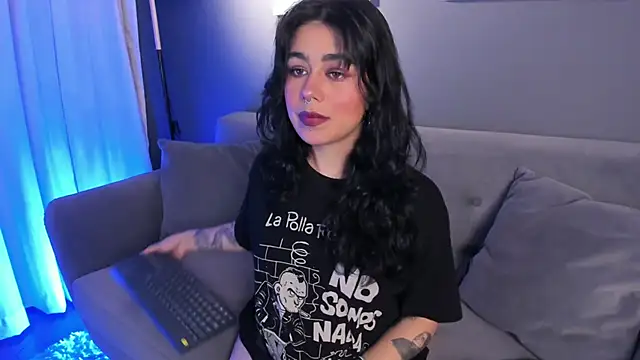 flower smith  online show from November 7, 11:48 am