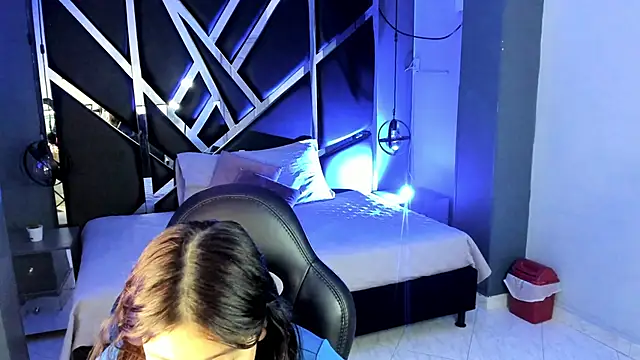 Snapshot of Julieth_brown_ chatting on October 4, 8:10 pm Julieth brown online show from October 4, 8:10 pm