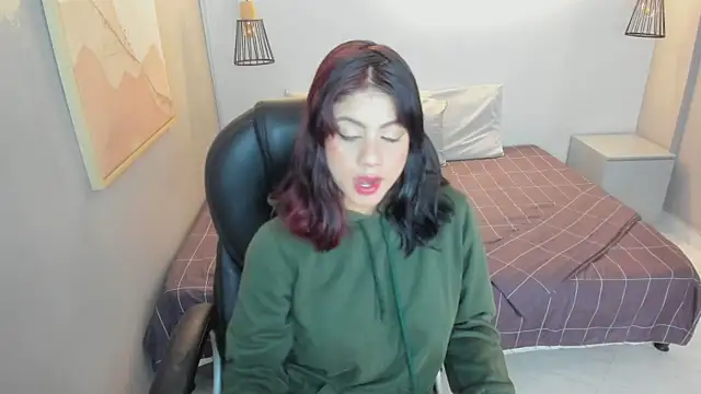 Julieth brown  online show from November 16, 12:43 pm