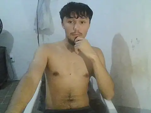 Snapshot of josue_15-3cm chatting on November 15, 9:52 pm josue 15-3cm online show from November 15, 9:52 pm