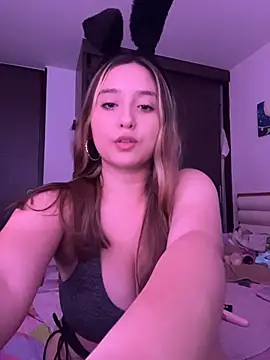 MoraInFire online show from April 4, 5:03 am