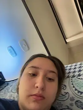 Snapshot of MoraInFire chatting on December 4, 6:07 pm MoraInFire online show from December 4, 6:07 pm