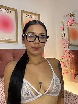 GabiHills online show from December 22, 7:25 pm