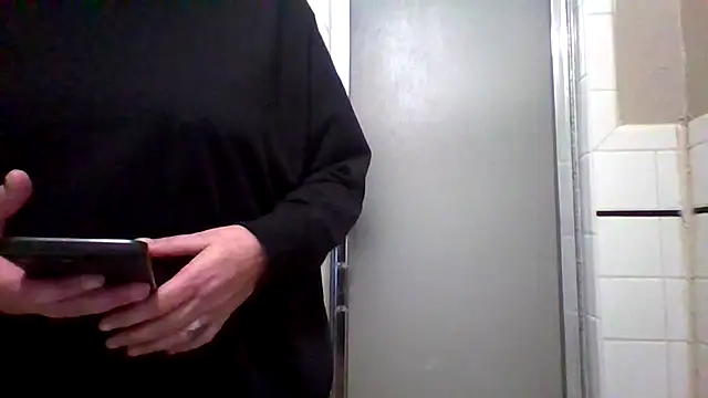 Snapshot of Bored_Grandma chatting on December 4, 6:12 am Bored Grandma online show from December 4, 6:12 am