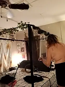 Bored Grandma online show from April 17, 7:33 am