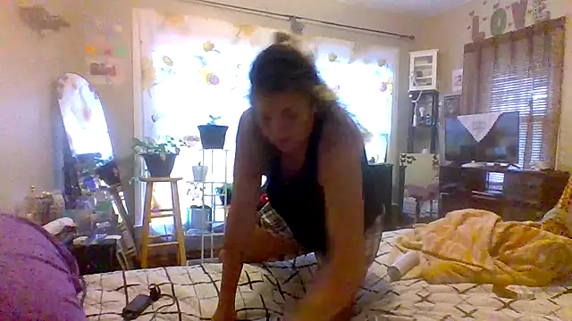 Snapshot of Bored_Grandma chatting on October 11, 1:01 pm Bored Grandma online show from October 11, 1:01 pm