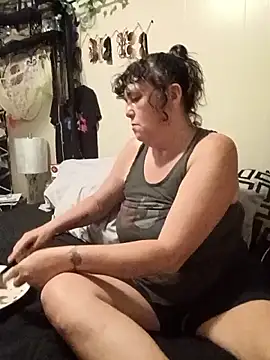 Bored Grandma online show from May 18, 2:55 am