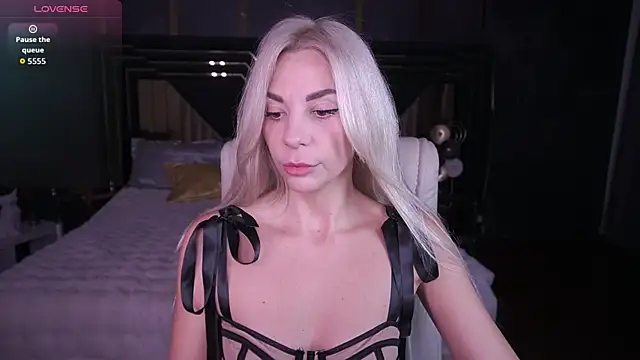 BellaRayyy online show from December 17, 9:09 pm