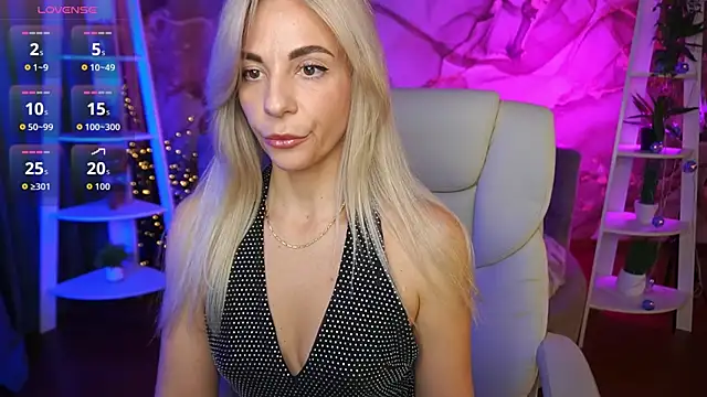 BellaRayyy online show from March 18, 8:53 pm