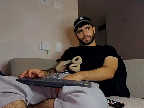 Snapshot of zack_sullivan22 chatting on December 3, 7:30 am zack sullivan22 online show from December 3, 7:30 am