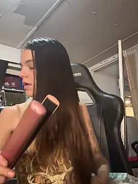 ittybittymeryssa online show from October 7, 4:13 am