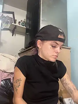 ittybittymeryssa online show from December 18, 10:46 pm