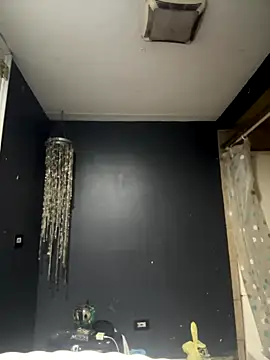 ittybittymeryssa online show from November 25, 5:08 am