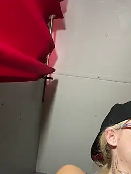 ittybittymeryssa online show from October 10, 5:14 pm