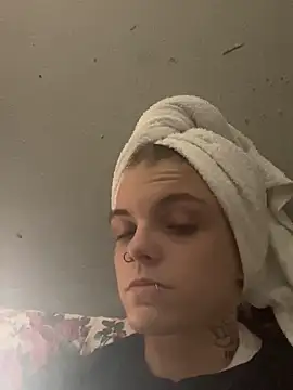 ittybittymeryssa online show from October 13, 4:36 am