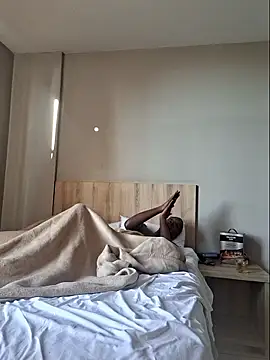 RAWFREAKYVERSE online show from January 7, 4:39 am