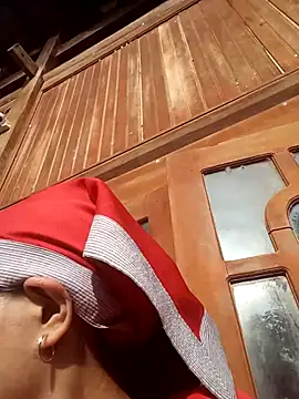  YooY  online show from December 2, 2:12 am