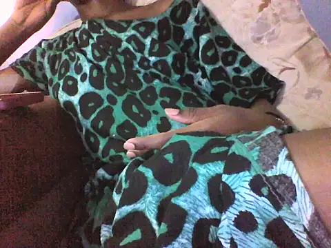 Snapshot of Moongodessy chatting on January 17, 5:38 pm Moongodessy online show from January 17, 5:38 pm