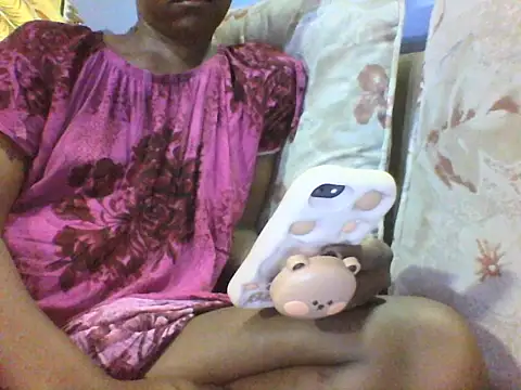 Snapshot of Moongodessy chatting on February 25, 5:40 am Moongodessy online show from February 25, 5:40 am