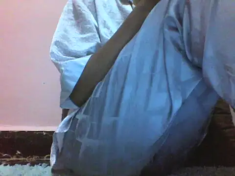 Snapshot of Moongodessy chatting on December 15, 5:46 am Moongodessy online show from December 15, 5:46 am