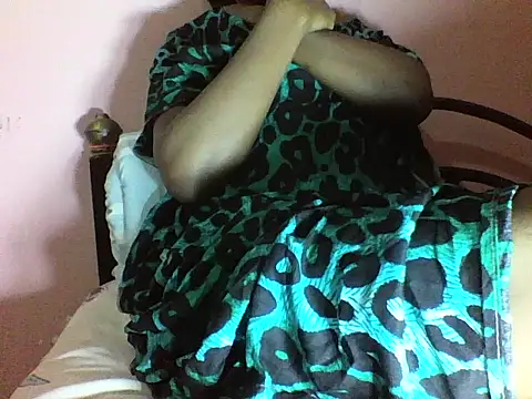 Moongodessy online show from November 12, 3:32 am