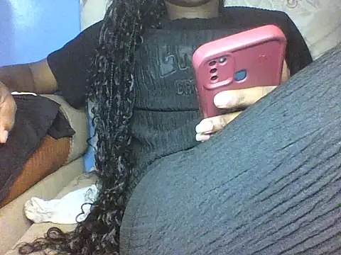 Moongodessy online show from November 29, 5:24 pm