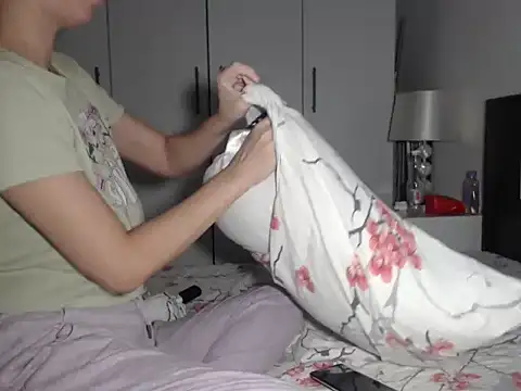 petite danielle online show from October 1, 10:57 pm