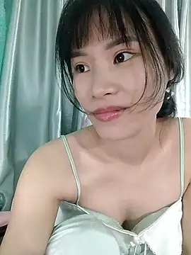 Snapshot of Ly-ny chatting on October 26, 7:31 am Ly-ny online show from October 26, 7:31 am