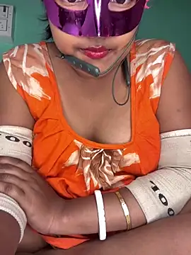 mimi87hoty online show from March 4, 5:31 pm