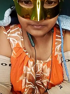 mimi87hoty online show from January 9, 5:20 pm