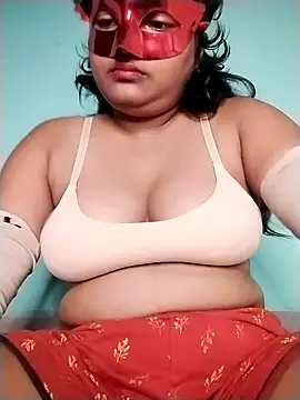 mimi87hoty online show from October 30, 6:27 pm