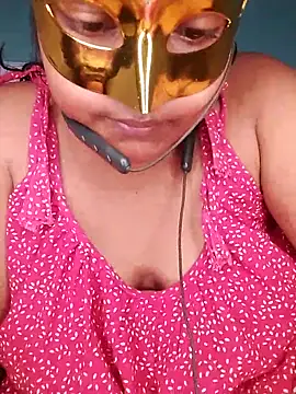 mimi87hoty online show from June 16, 12:27 pm