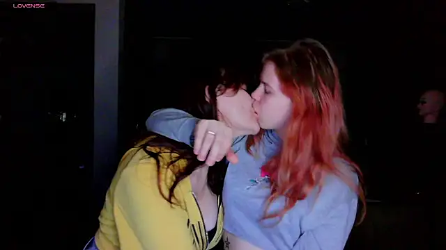 Poppy sun online show from November 6, 6:23 pm