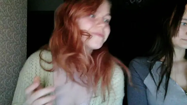 Snapshot of Poppy_sun chatting on October 8, 7:14 pm Poppy sun online show from October 8, 7:14 pm