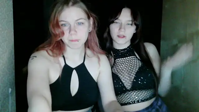 Snapshot of Poppy_sun chatting on October 19, 9:06 pm Poppy sun online show from October 19, 9:06 pm
