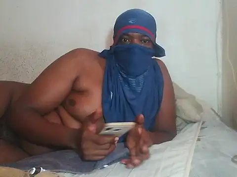 Bussyfats online show from April 12, 7:55 am