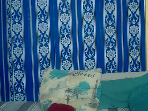 JUICEYLIPS333 online show from November 5, 4:32 pm