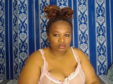 JUICEYLIPS333 online show from October 7, 2:40 pm
