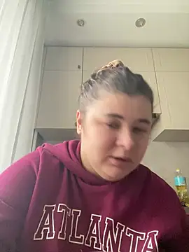 Snapshot of AliceCurlyX chatting on February 14, 9:42 am AliceCurlyX online show from February 14, 9:42 am