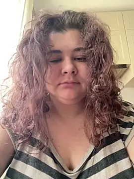 Snapshot of AliceCurlyX chatting on March 1, 9:09 am AliceCurlyX online show from March 1, 9:09 am