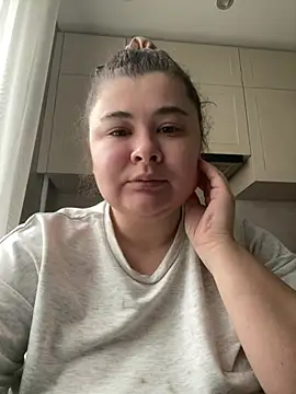 Snapshot of AliceCurlyX chatting on February 24, 10:16 am AliceCurlyX online show from February 24, 10:16 am