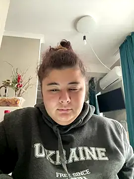 AliceCurlyX online show from December 15, 9:26 am